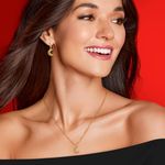 juego-de-collar-y-aretes-dorados-con-dije-luna-en-ba�o-de-oro-de-24k-marca-esika