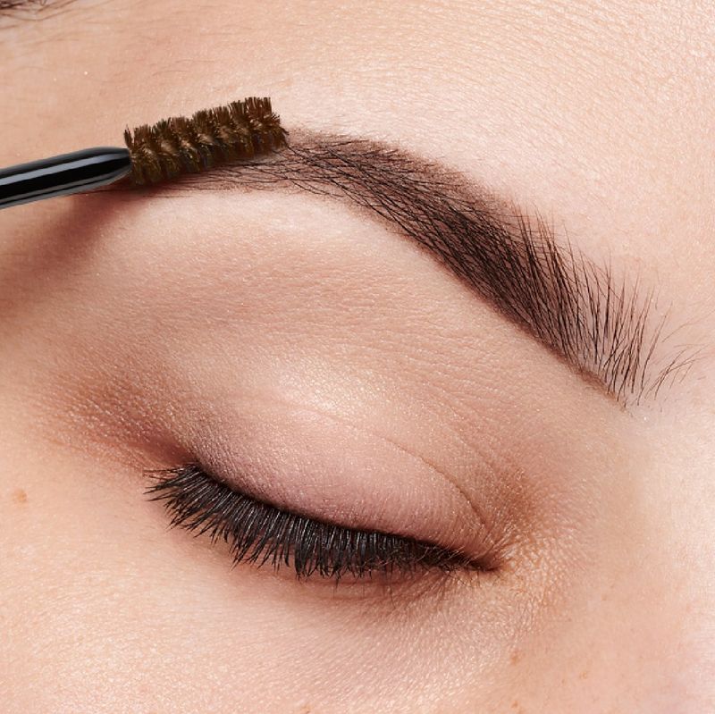 maquillaje-para-cejas-dark-brown-