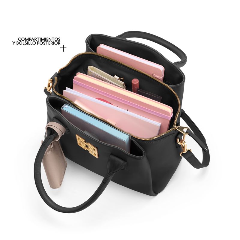 Bolso-de-mujer-confeccionado-en-material-tipo-cuero-de-color-negro-con-asas-regulables.